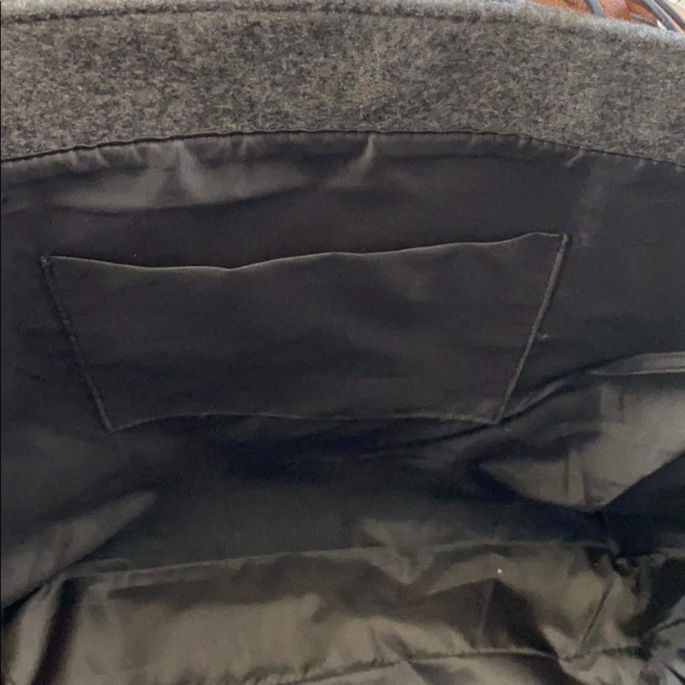 Large tote - Picture 7 of 9